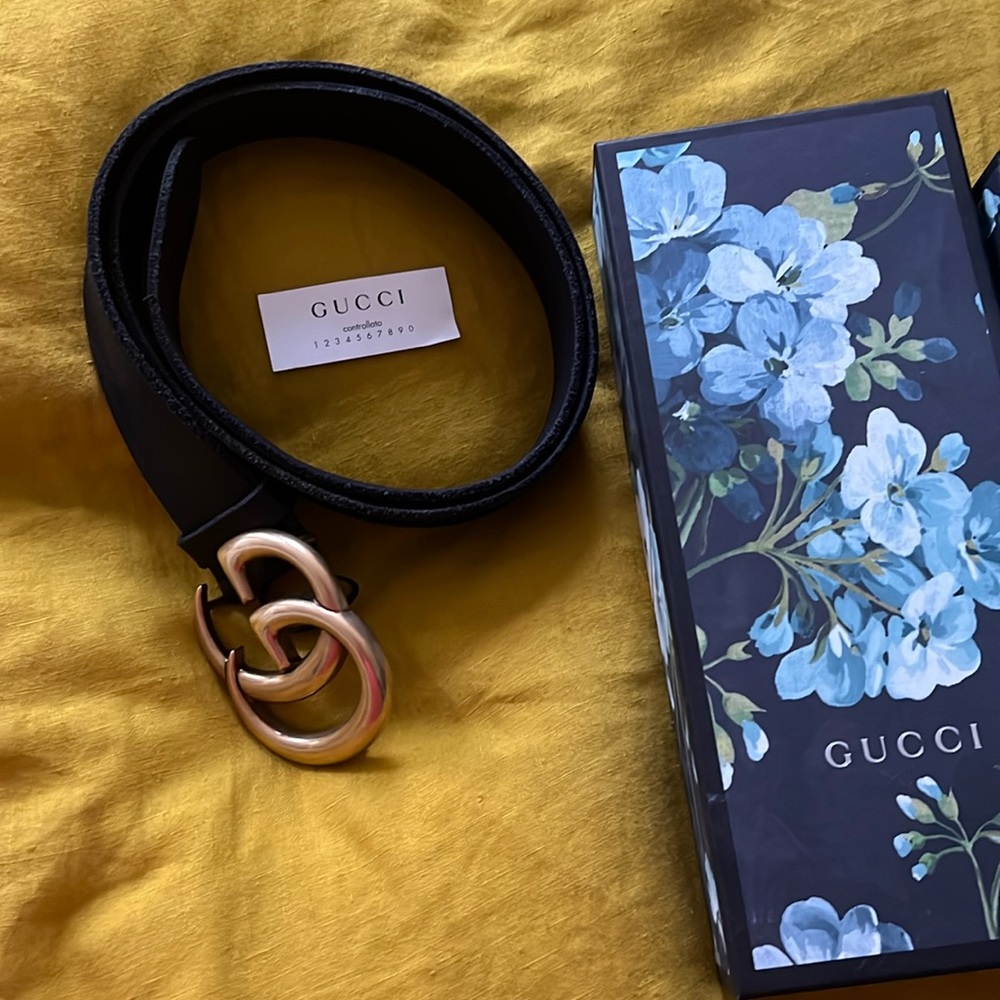 Black Gucci women’s belt. Never worn. Size 27 US.